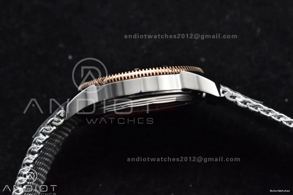 Blue and Bezel RG Dial SuperOcean BLSF A Heritage Ceramic WaterResistant 1172 SS II Bezel Mesh Bracelet 42mm Blue on 1118